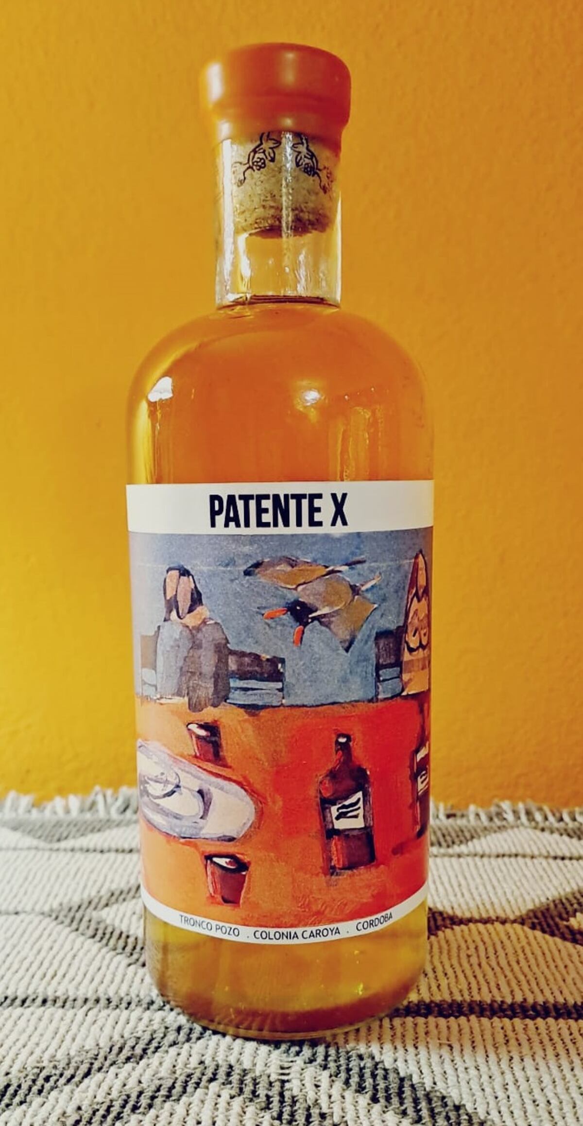 Así sería la presentación, cuando salga al mercado el nuevo vino caroyense.