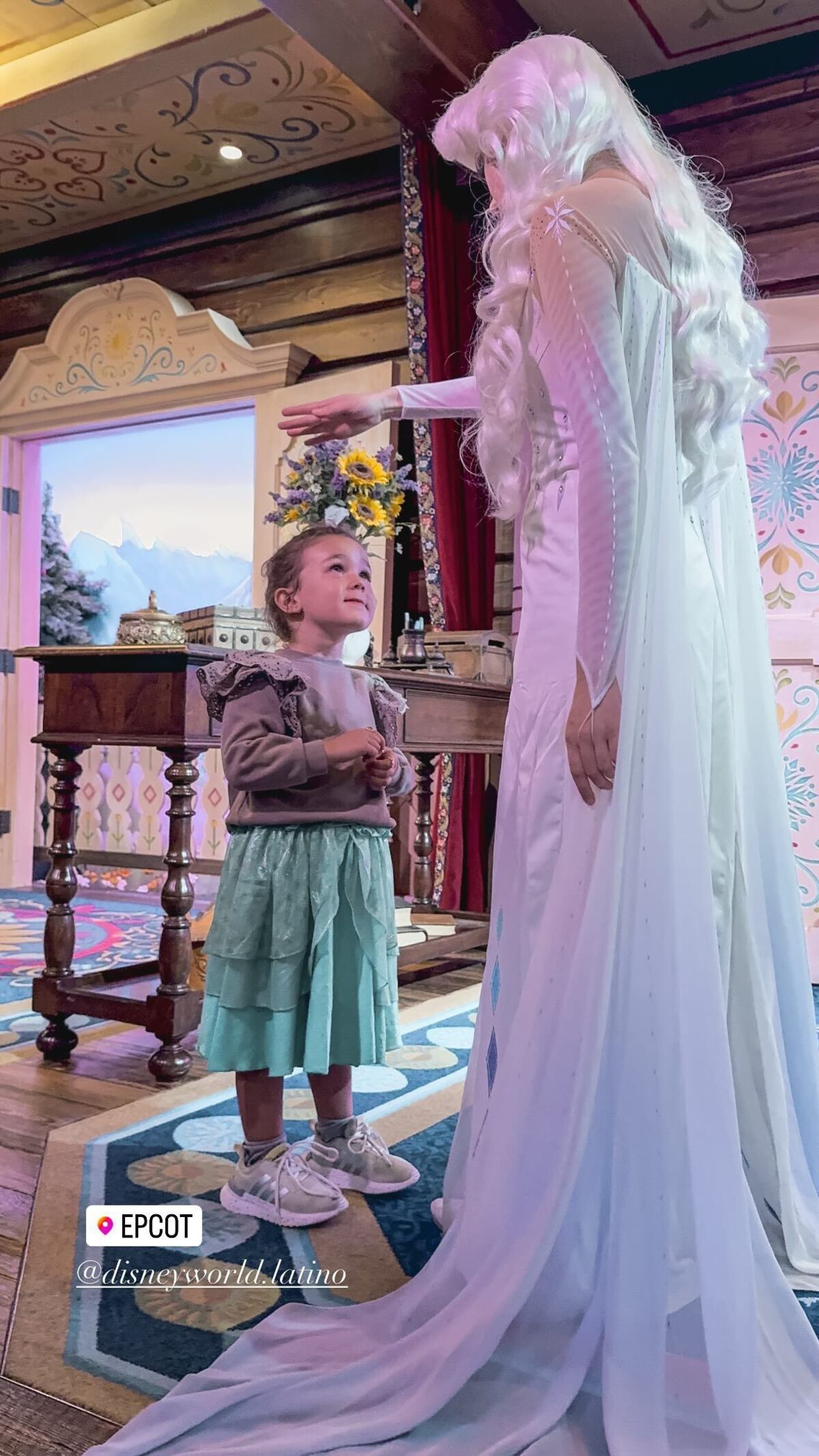 Paula Chaves y Pedro Alfonso de vacaciones en Disney.