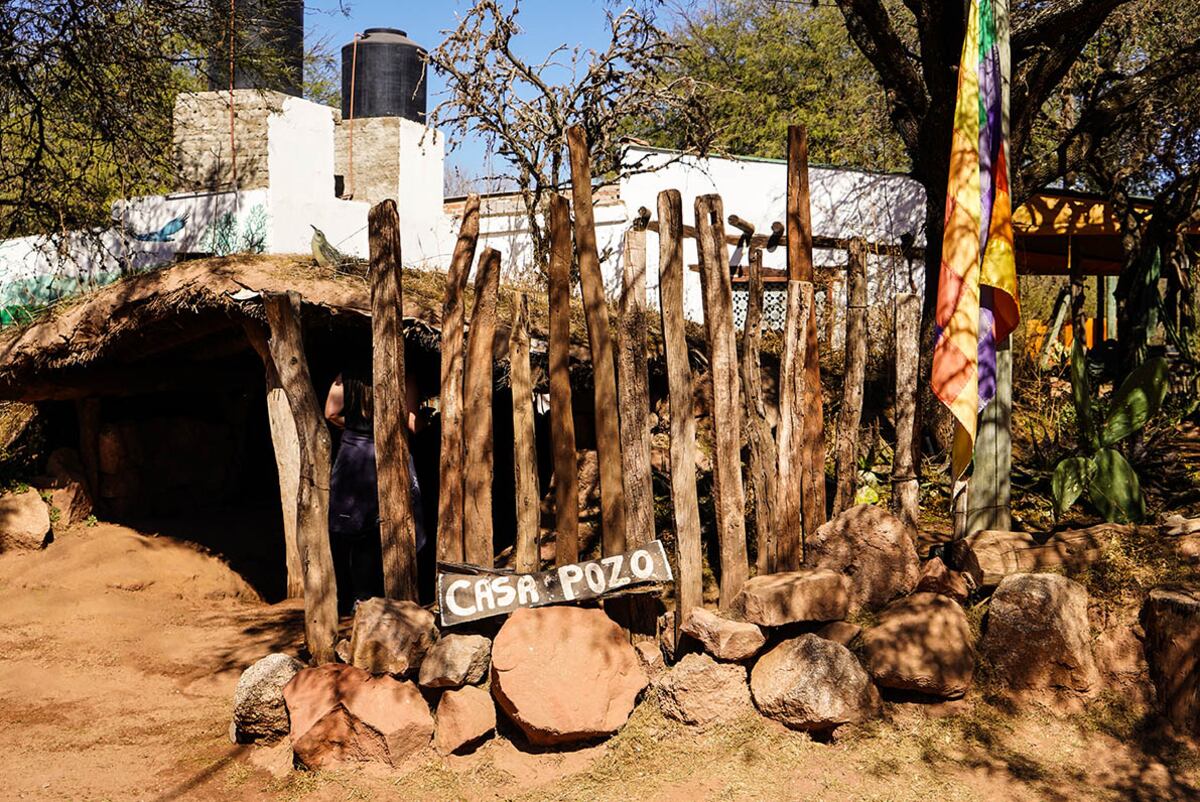 Un recorrido por el Cerro Colorado, sitio sagrado y lugar en el mundo de Atahualpa Yupanqui. (Foto: Daniel Santos)