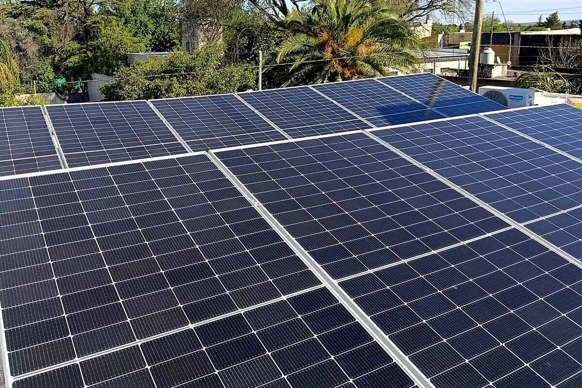 Los sistemas fotovoltaicos conectados a la red (on-grid) están dejando de ser una curiosidad tecnológica para convertirse en una inversión estratégica.