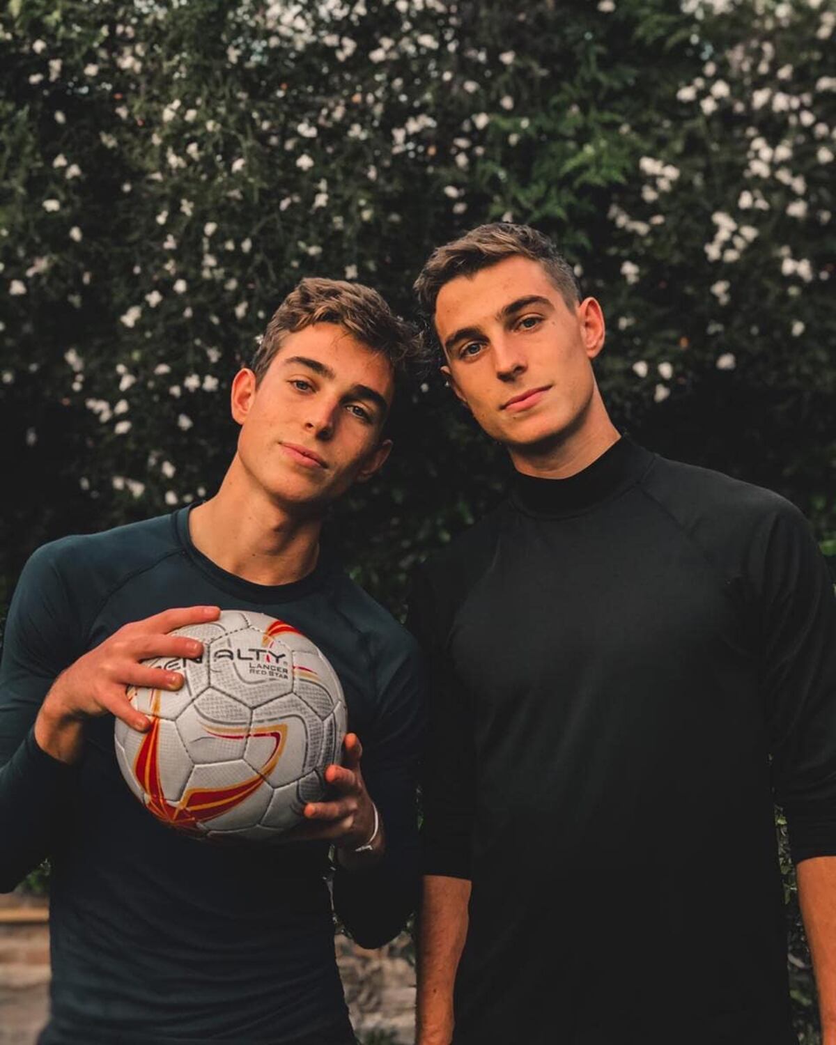 Los mellizos Juan Luis y Juan Fernando Alfaro, que llegaron a Racing de Nueva Italia desde Juventud Unida de Gualeguaychú. (Instagram Juan Fernando Alfaro).