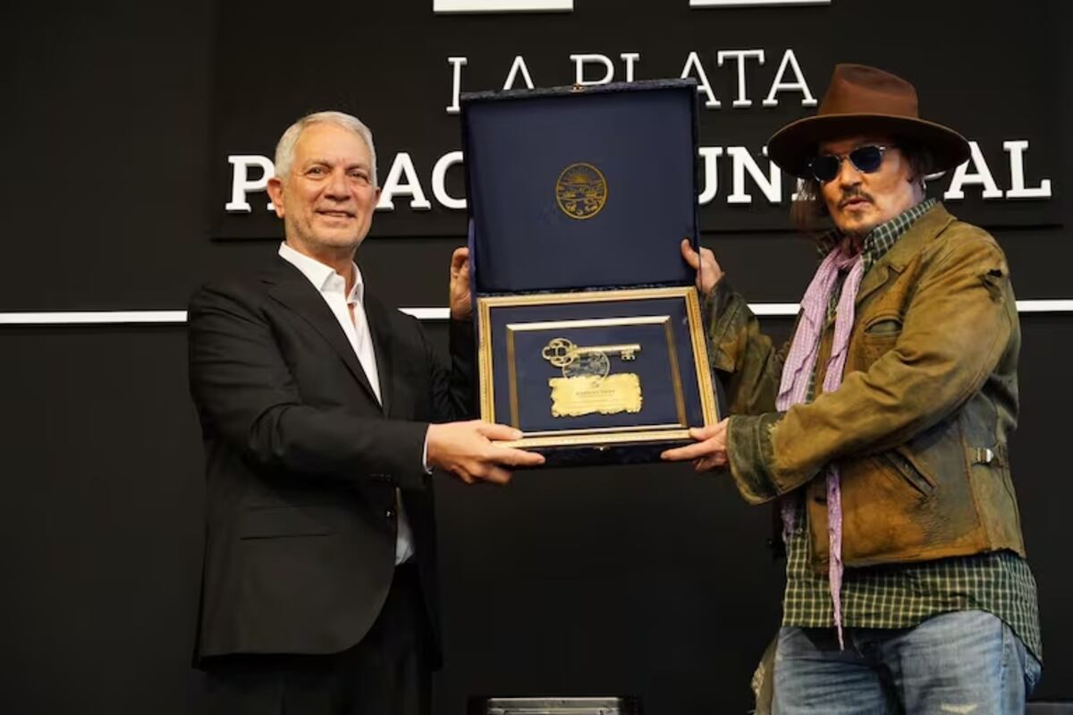 Johnny Depp, agasajado en La Plata con todos los honores.