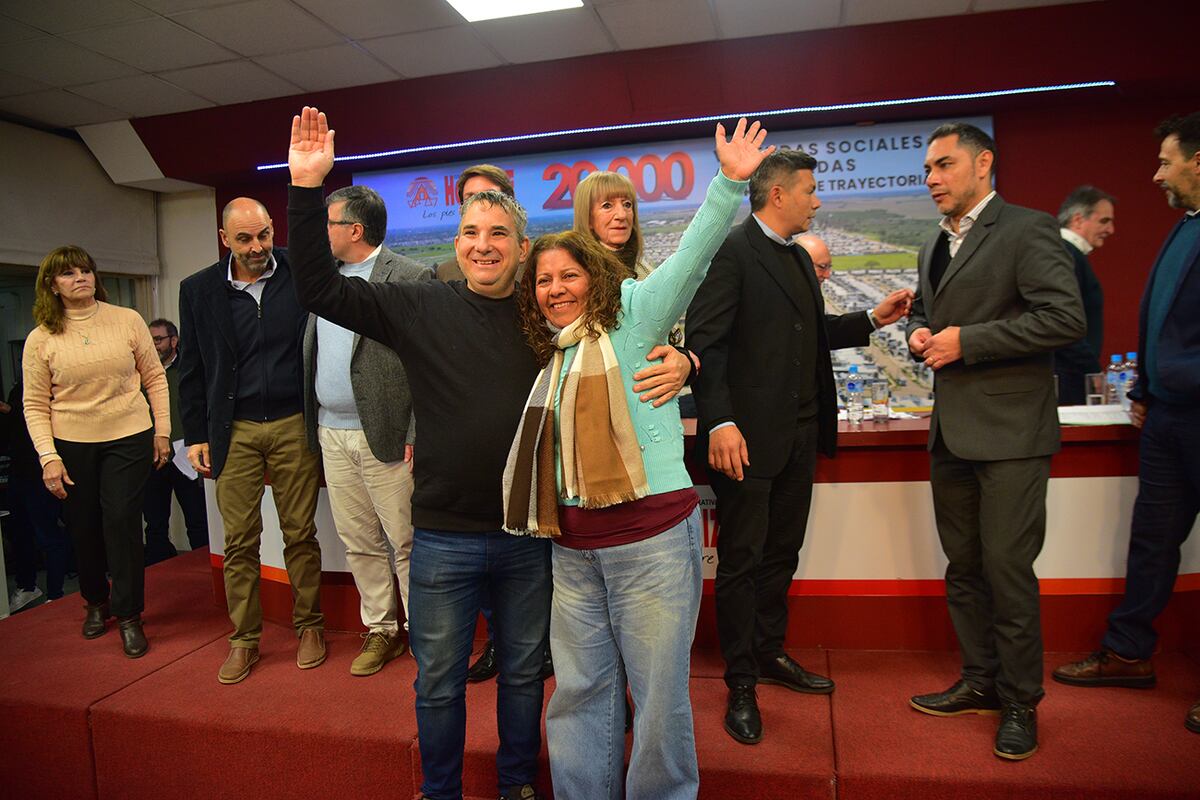 Adjudicación de la vivienda 20 mil de Cooperativa Horizonte. (Pedro Castillo / La Voz)