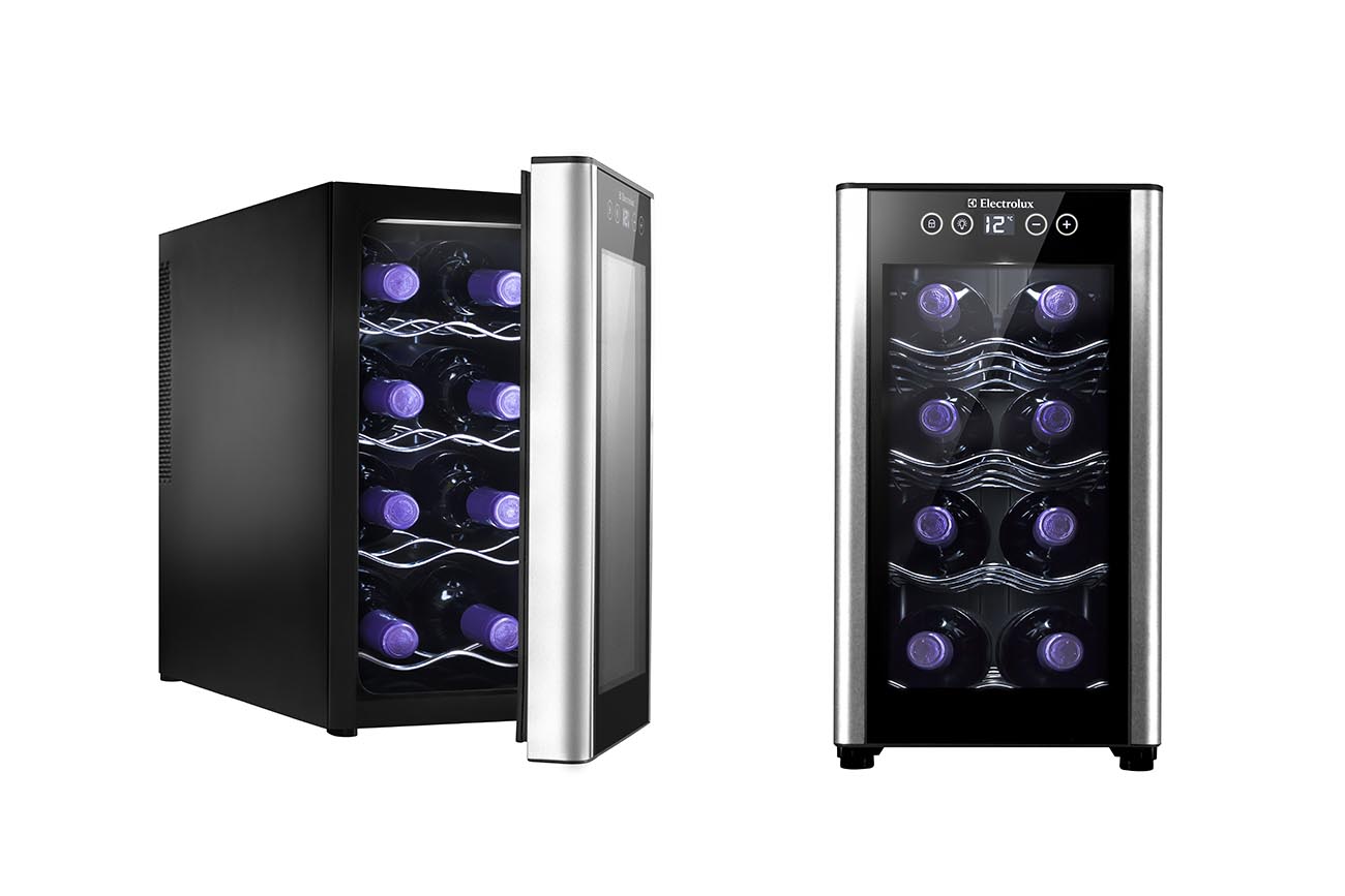 Cava Electrolux para 8 botellas.