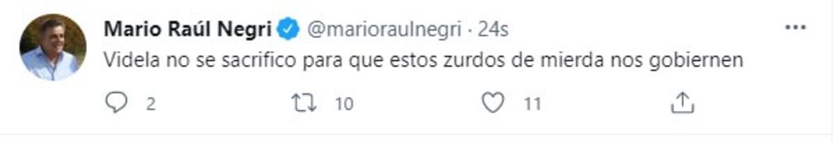 Captura de pantalla de uno de los tuits de la cuenta hackeada.