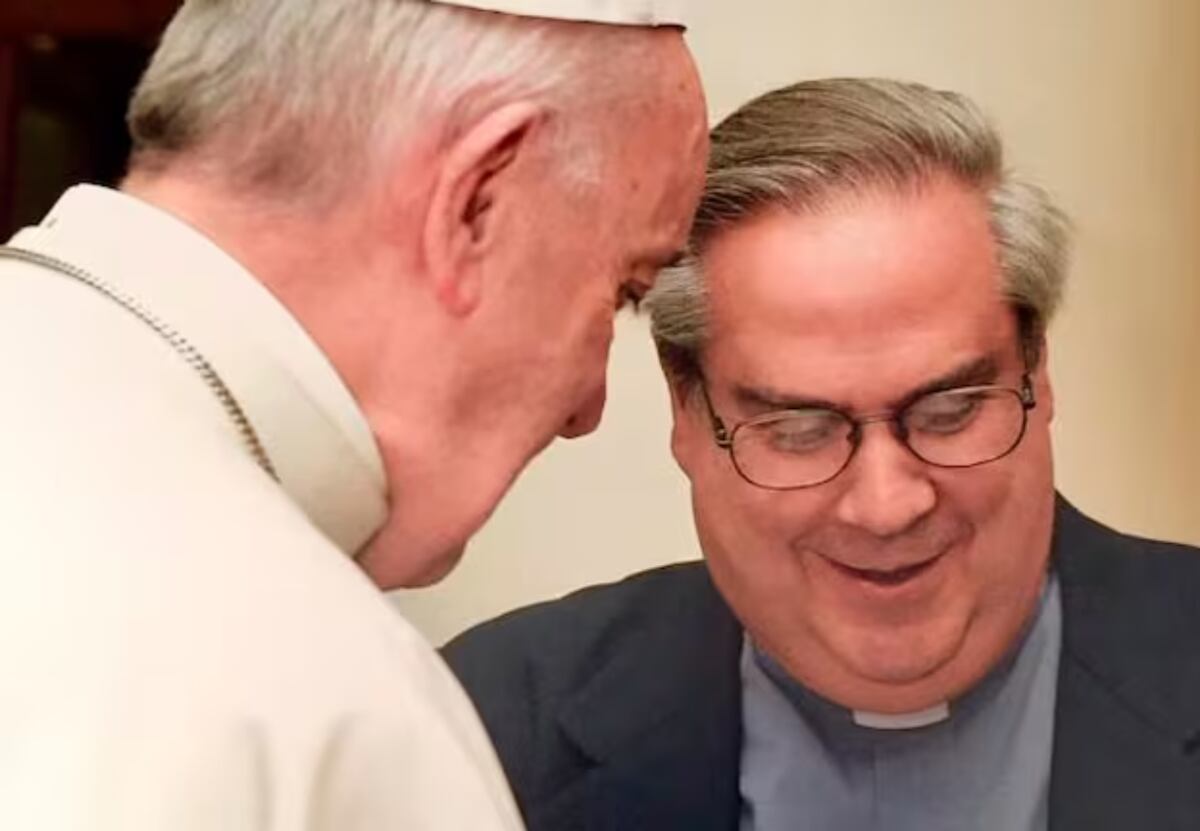 Ángel Rossi junto al papa Francisco.