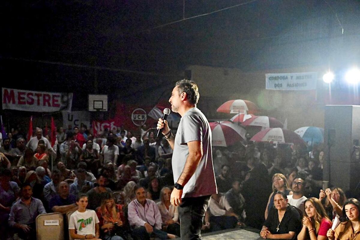 El exintendente Ramón Mestre, en un acto realizado en Argüello Juniors (Prensa Mestre).