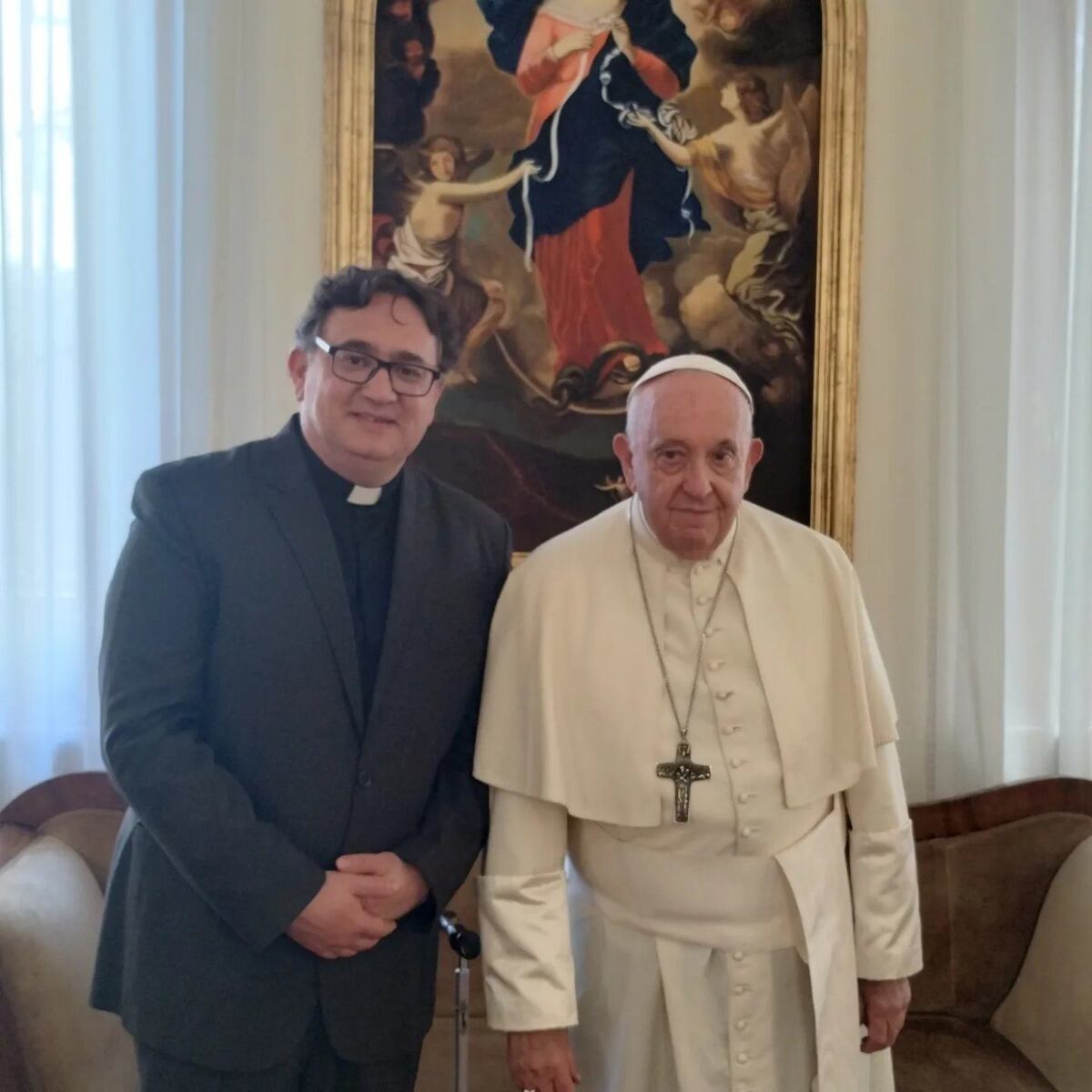 Raúl Frega junto al Papa Francisco.