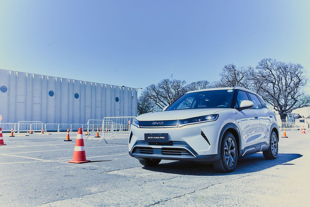 El BYD Yuan Pro es un SUV eléctrico de para el Segmento B (chico). Se posiciona un escalón por encima del Dolphin Mini y por debajo del Song Pro DMI.