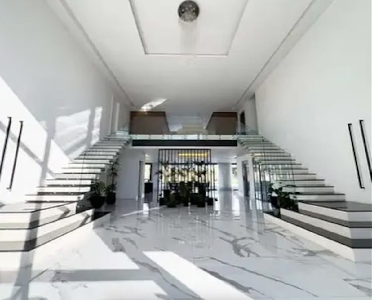 Así es el recibidor de la nueva casa de Wanda Nara. (Foto: Instagram)