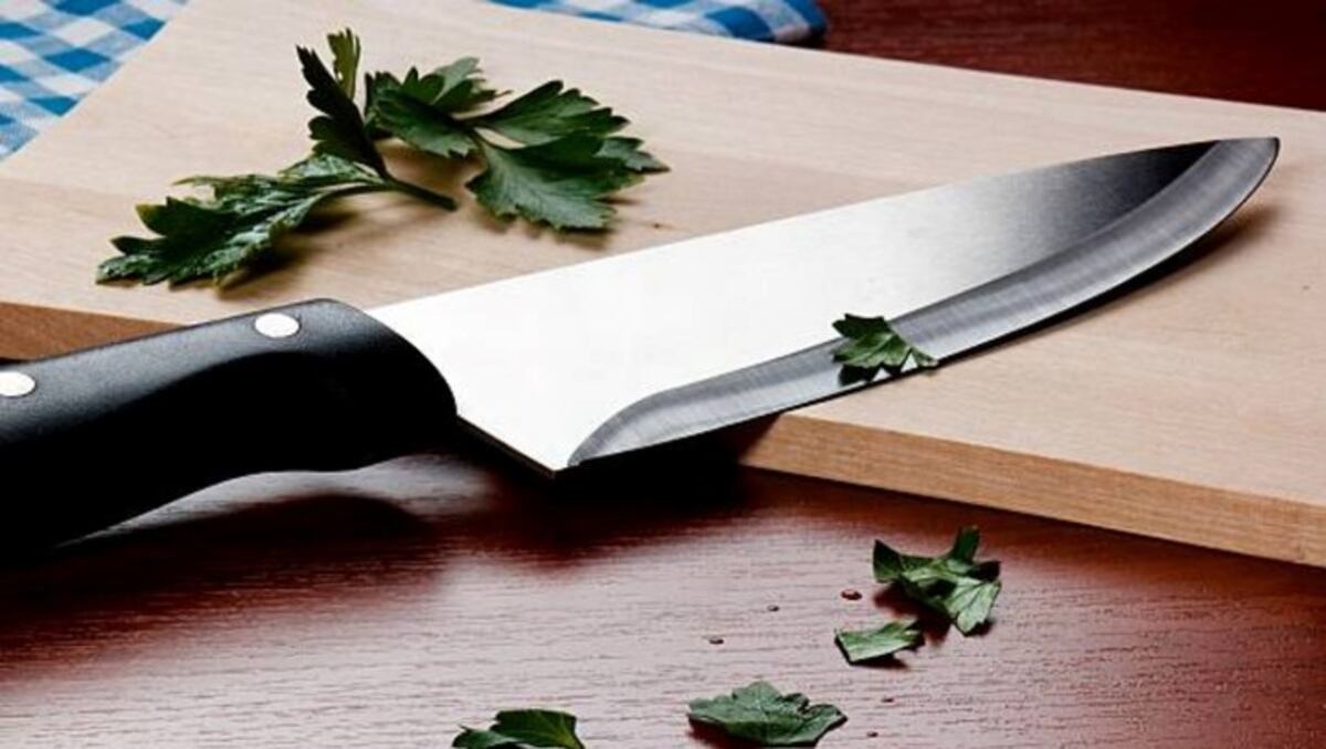 El truco para afilar los cuchillos en casa en solo minutos 