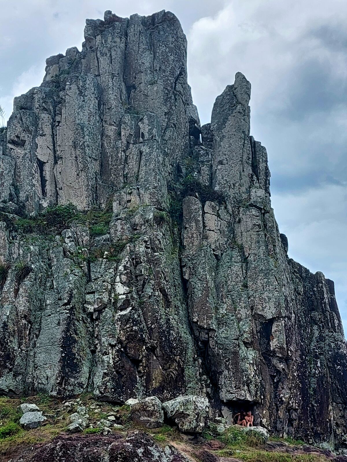 Orrondas FurnasTestigo del período geológico emerge sobre el continente con su belleza monumental. Hay varios miradores a donde se llega tras una caminata de baja intensidad. ( Foto: Carlos Máximo Ferreyra)