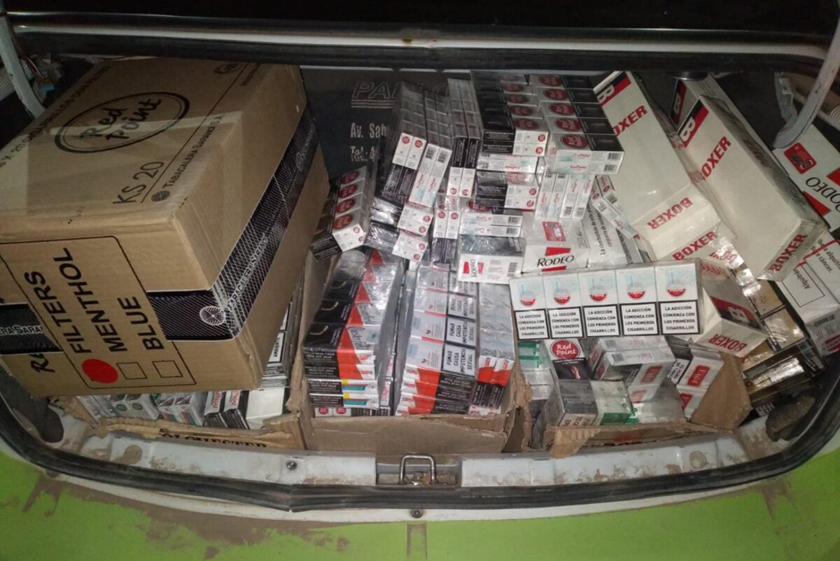 Parte de lo secuestrado en el operativo (Policía).