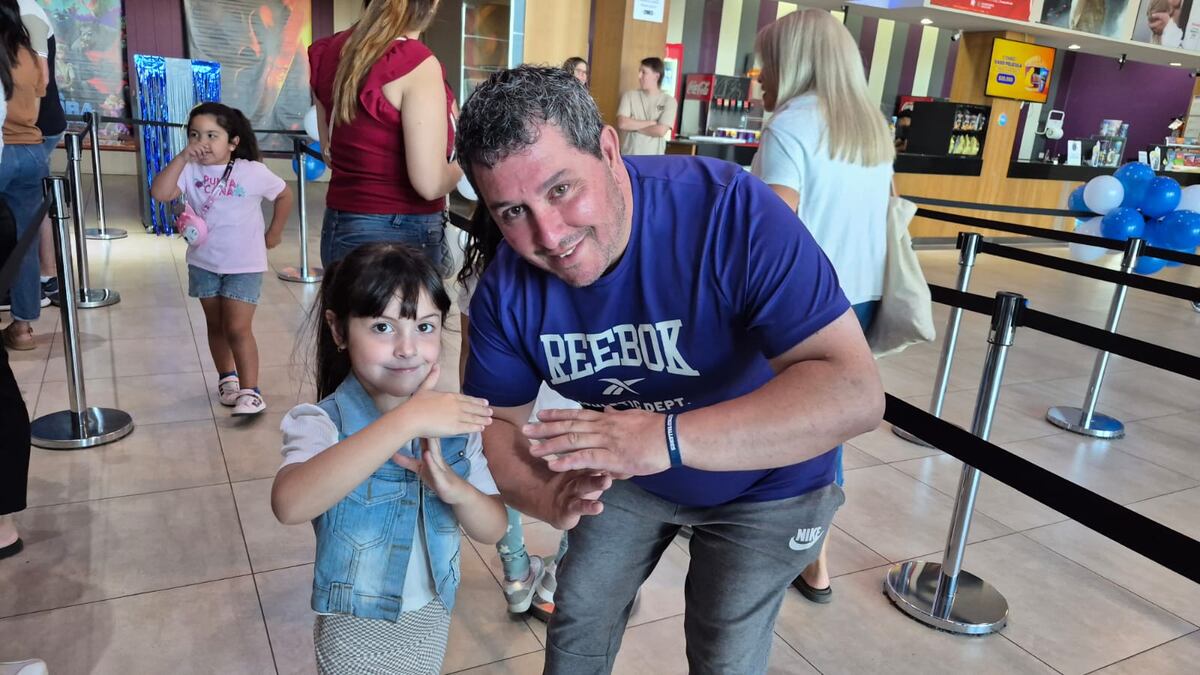 Socias y socios de Talleres accedieron a una experiencia única con Club La Voz. Asistieron a la función de Zootopia 2 en los Cines Dino de Ruta 20. (La Voz)