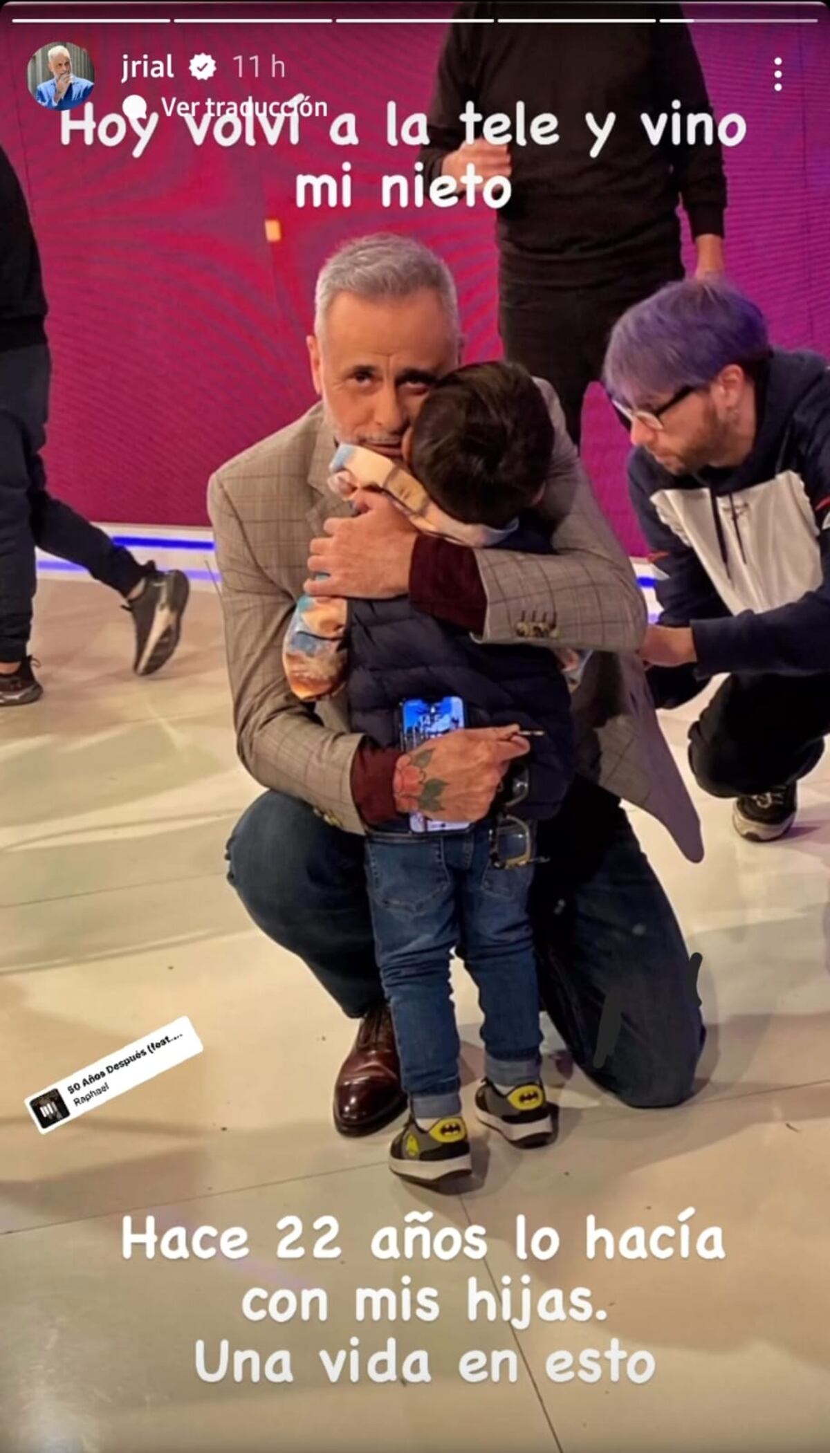 Jorge Rial y su nieto en el comienzo de su ciclo "Argenzuela" por C5N (Captura de pantalla)
