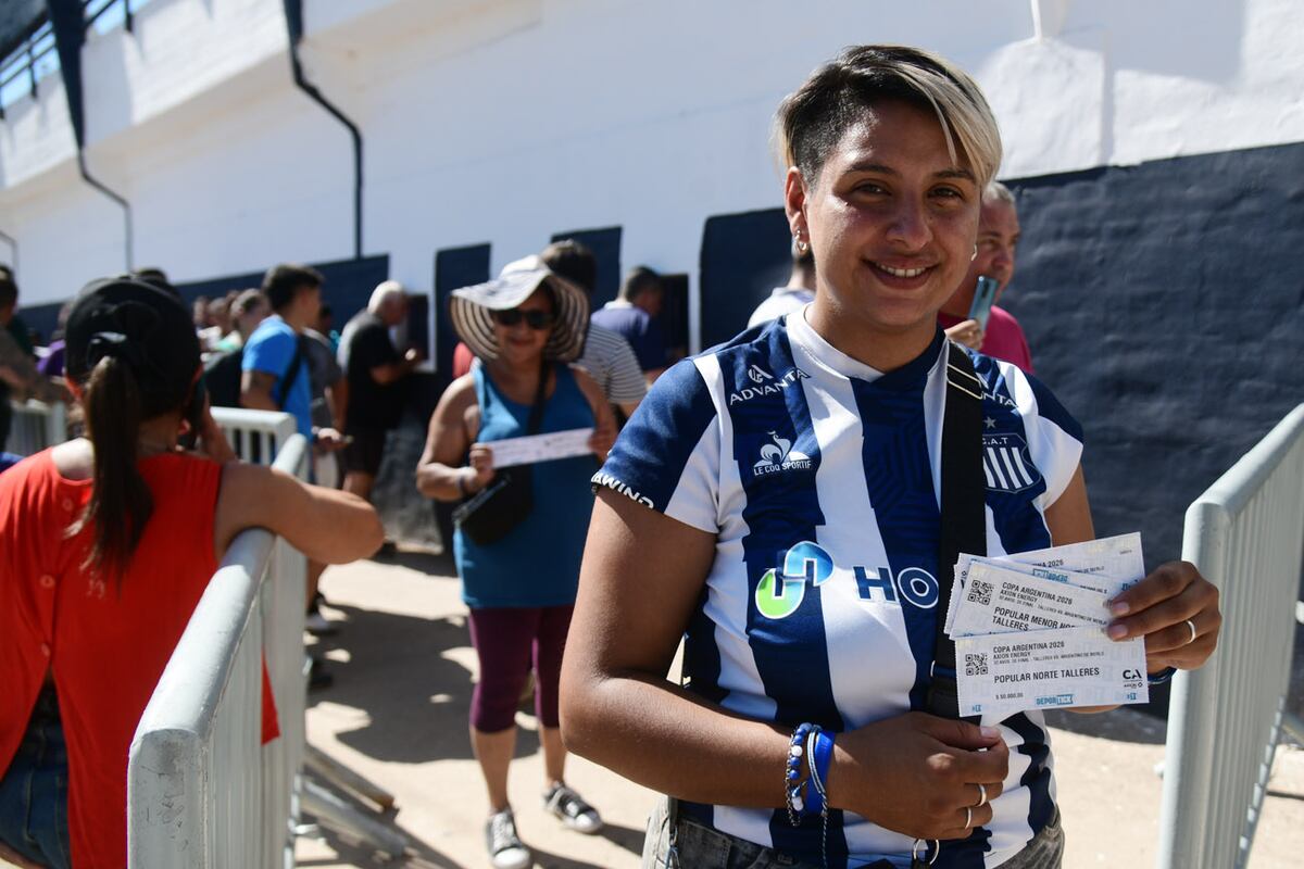 Venta de entradas en La Boutique para el partido de Talleres por Copa Argentina. (Ramiro Pereyra / La Voz)