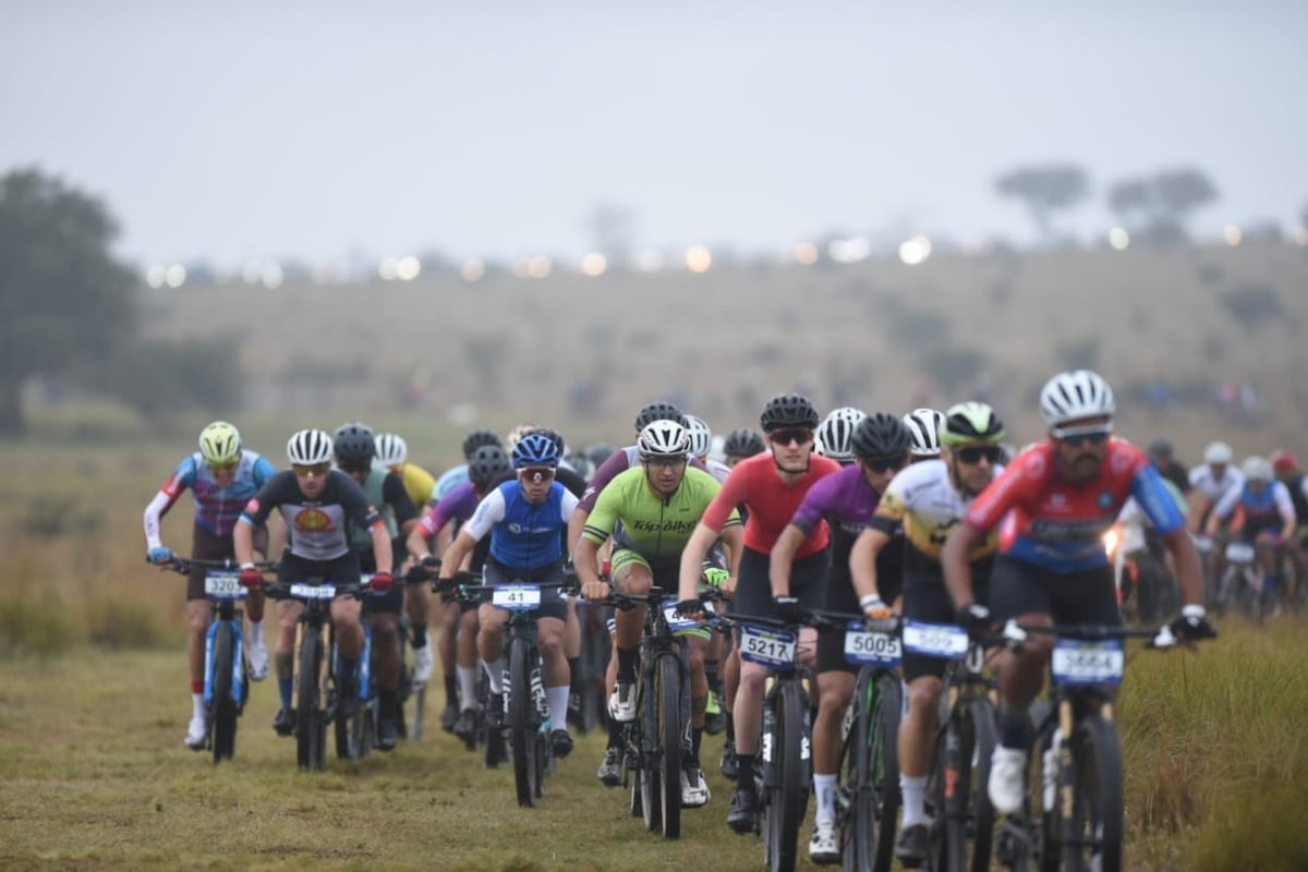 Desafío Río Pinto, día2. La competencia más convocante de MTB a nivel continental, con una inscripción de 5500 participantes, un récord histórico. (La Voz)