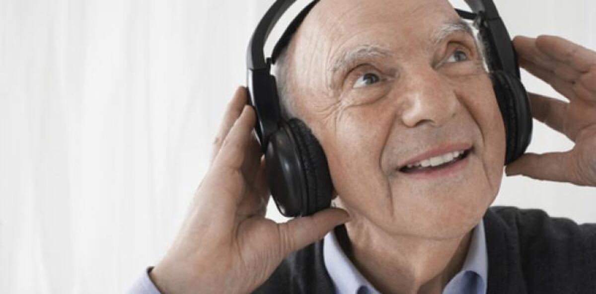 La música puede reducir la angustia y la agitación de las personas con demencia