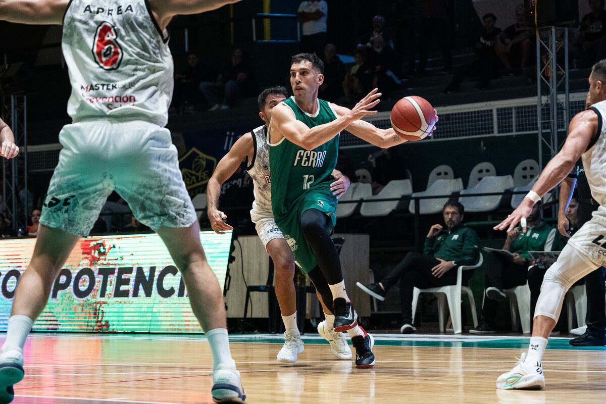 Rodrigo Gallegos, el base armador de Ferro en esta Liga Nacional. (Prensa Ferro)