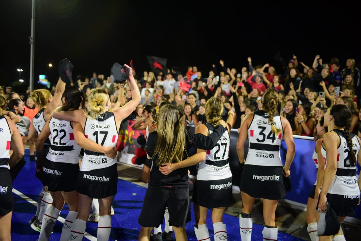 Córdoba Athletic, las reinas del hockey femenino cordobés este 2025. (José Gabriel Hernández / La Voz).