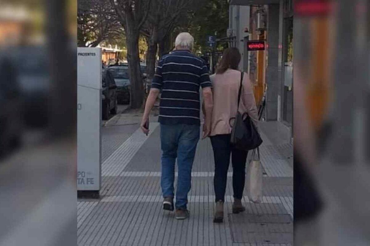 Así se retiraba el presidente de Colón del Sanatorio Santa Fe. (El Litoral)