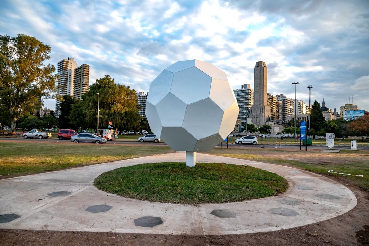 Monumento a Mundialistas en Rosario (Foto: gentileza Ente Turístico Rosario)