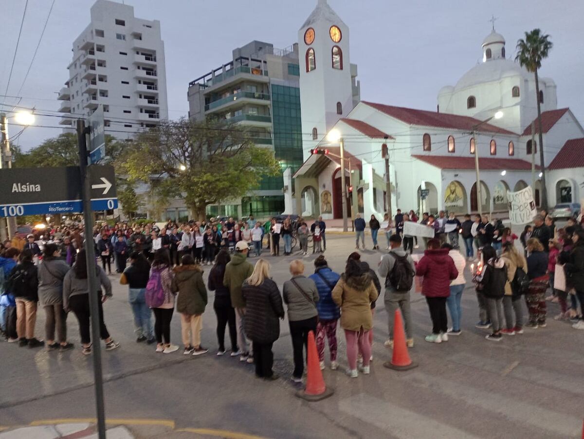 Marcha por el crimen de Silvia Fria en Río Tercero, (La Voz)