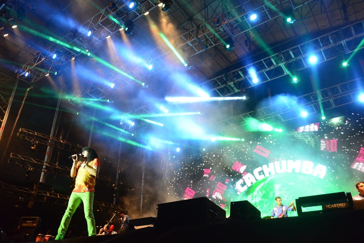 Cachumba en Cachumba en El Baile Más grande del Universo de La Mona (Nicolás Bravo / La Voz)