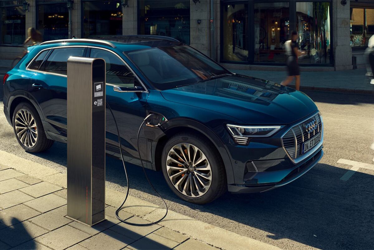 Maipú Exclusivos realizó la primera carga del nuevo e-tron en una de sus estaciones de carga de alta performance. (Foto: Mundo Maipú)