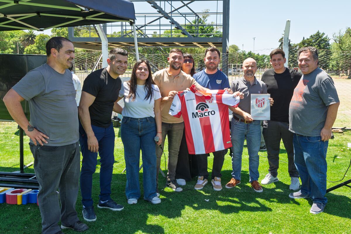 La cancha Osvaldo Ardiles de la ciudad Deportiva de Instituto fue escenario de una propuesta que promueve el pensamiento crítico desde el deporte, con apoyo de la Dirección General de Juventud. (Prensa Instituto)