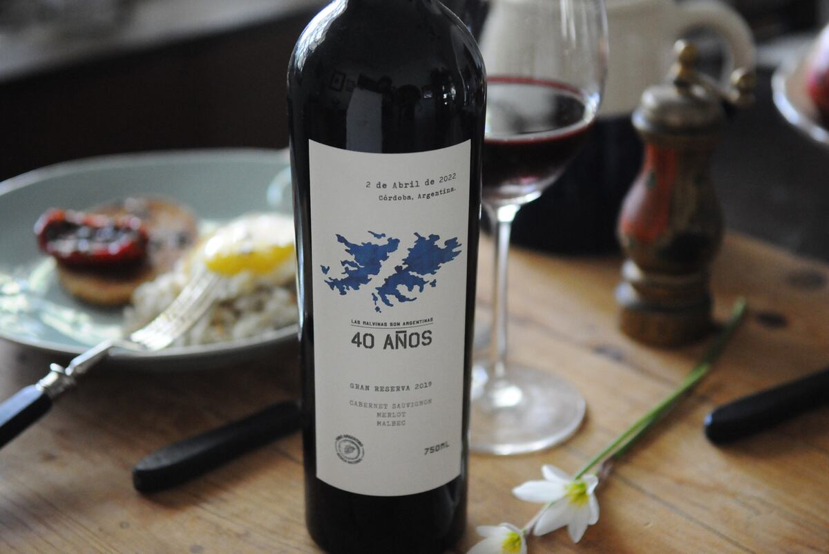 Vino cordobés que homenajea a Malvinas (Foto: Javier Ferryra)
