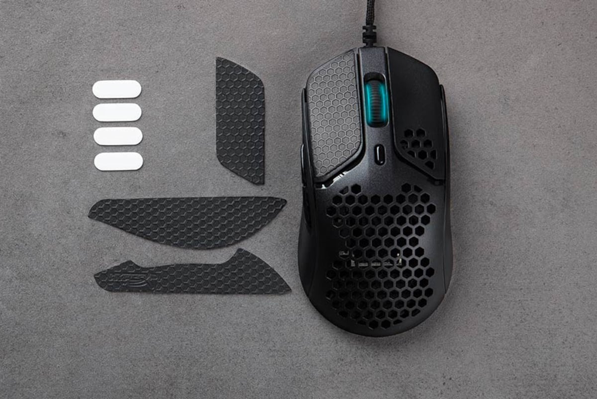 Los accesorios que trae el HyperX Pulsefire Haste. (Prensa HyperX)