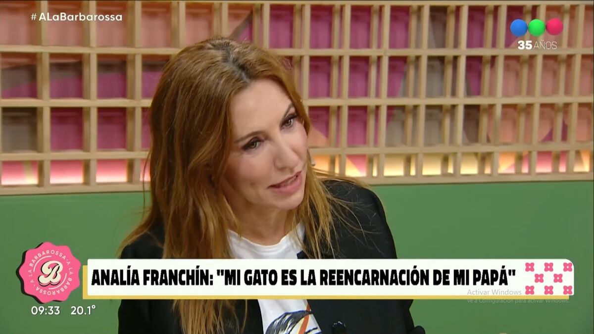 Analía Franchín cree que, por el comportamiento sobreprotector de su gato, este podría ser la reencarnación de su papá.