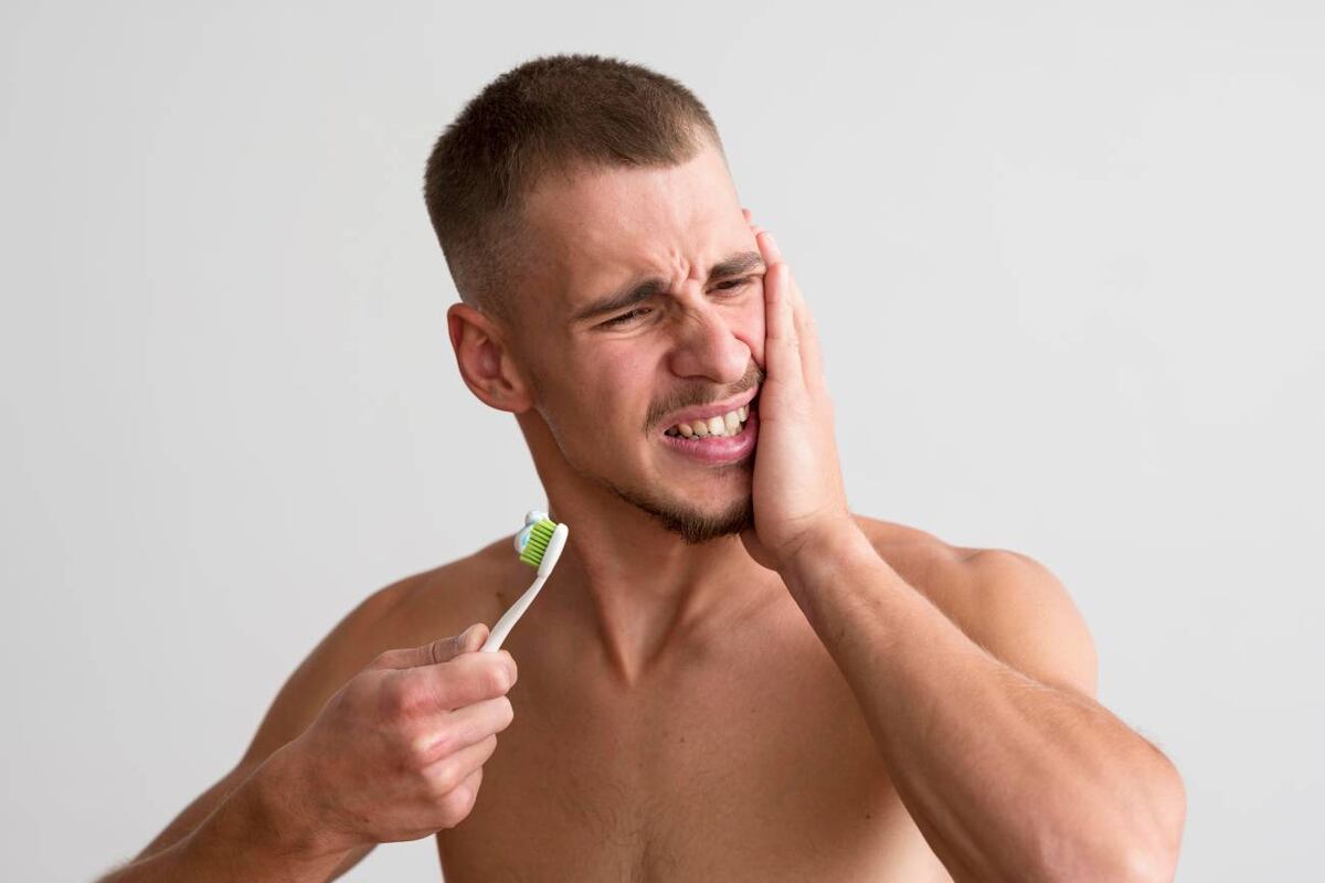 Investigadores de la UNNE prueban un gel natural con propiedades terapéuticas que podría convertirse en una solución efectiva y accesible para la sensibilidad dental. (Freepik)