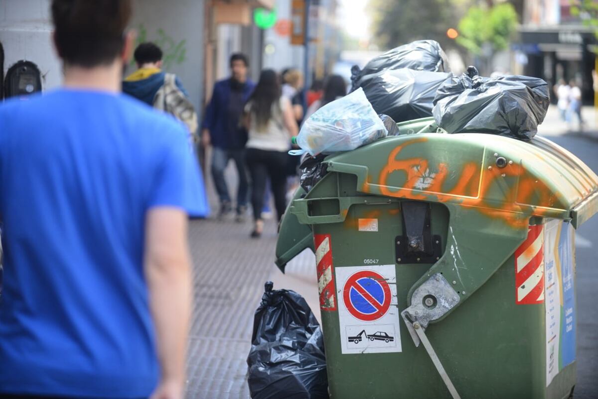 Basura acumulada en Córdoba (José Hernández/LaVoz).