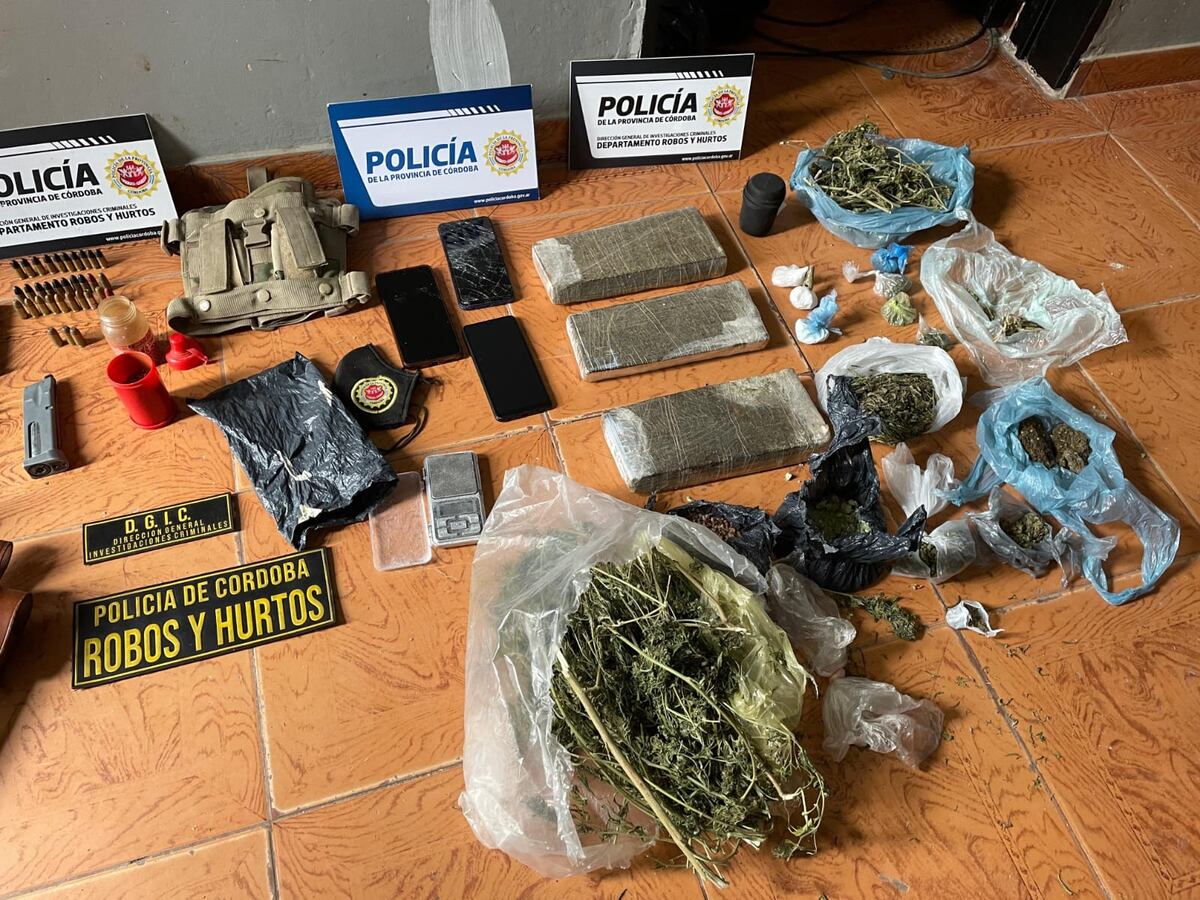 Lo secuestrado. (Policía)