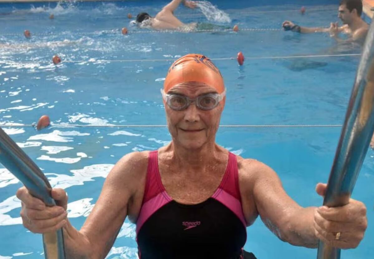 Elena Placci, campeona de natación con 90 años.