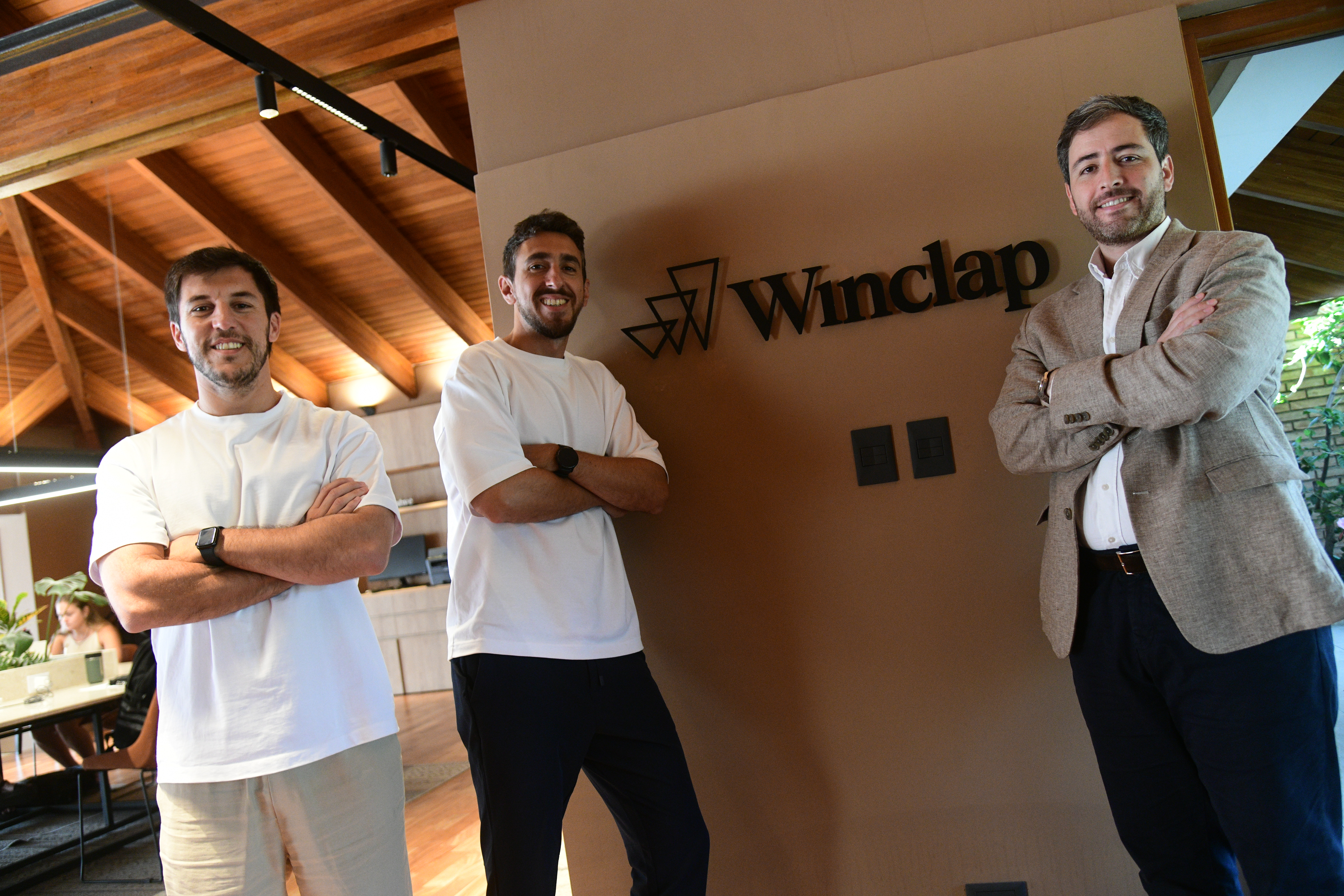 SOCIOS. De izquiera a derecha, Leandro Santos VP Winclap Studio; Mariano Saenz, CEO, y Gonzalo Olmedo, el CFO de la firma. (Javier Ferreyra / La Voz)