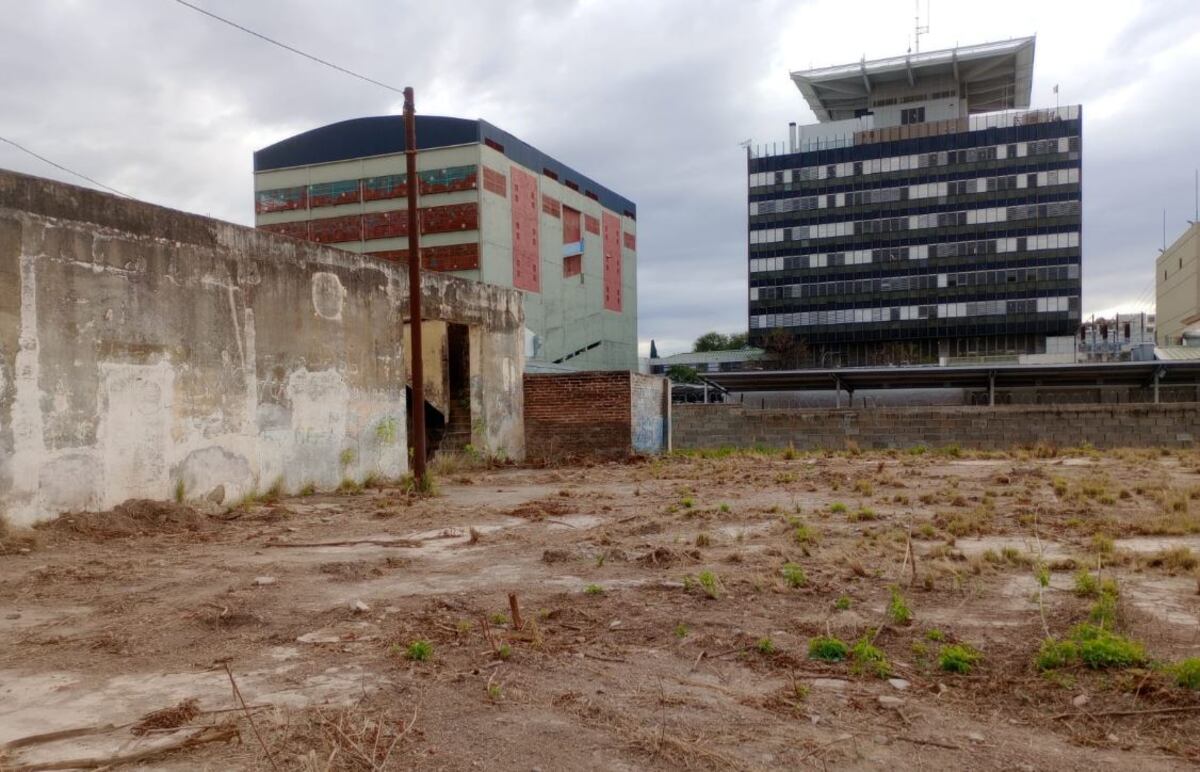 Centro de Córdoba. El terreno que se subasta (La Voz).