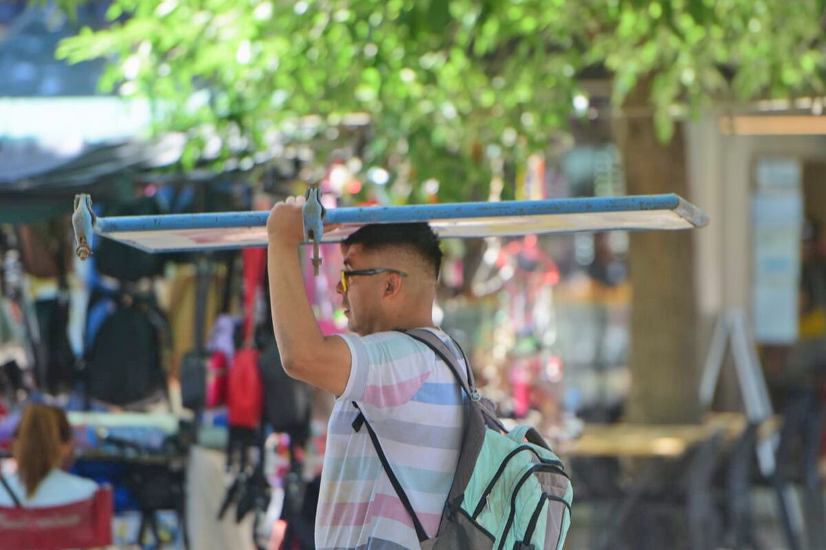 Intenso calor en Córdoba. (José Gabriel Hernández / La Voz)