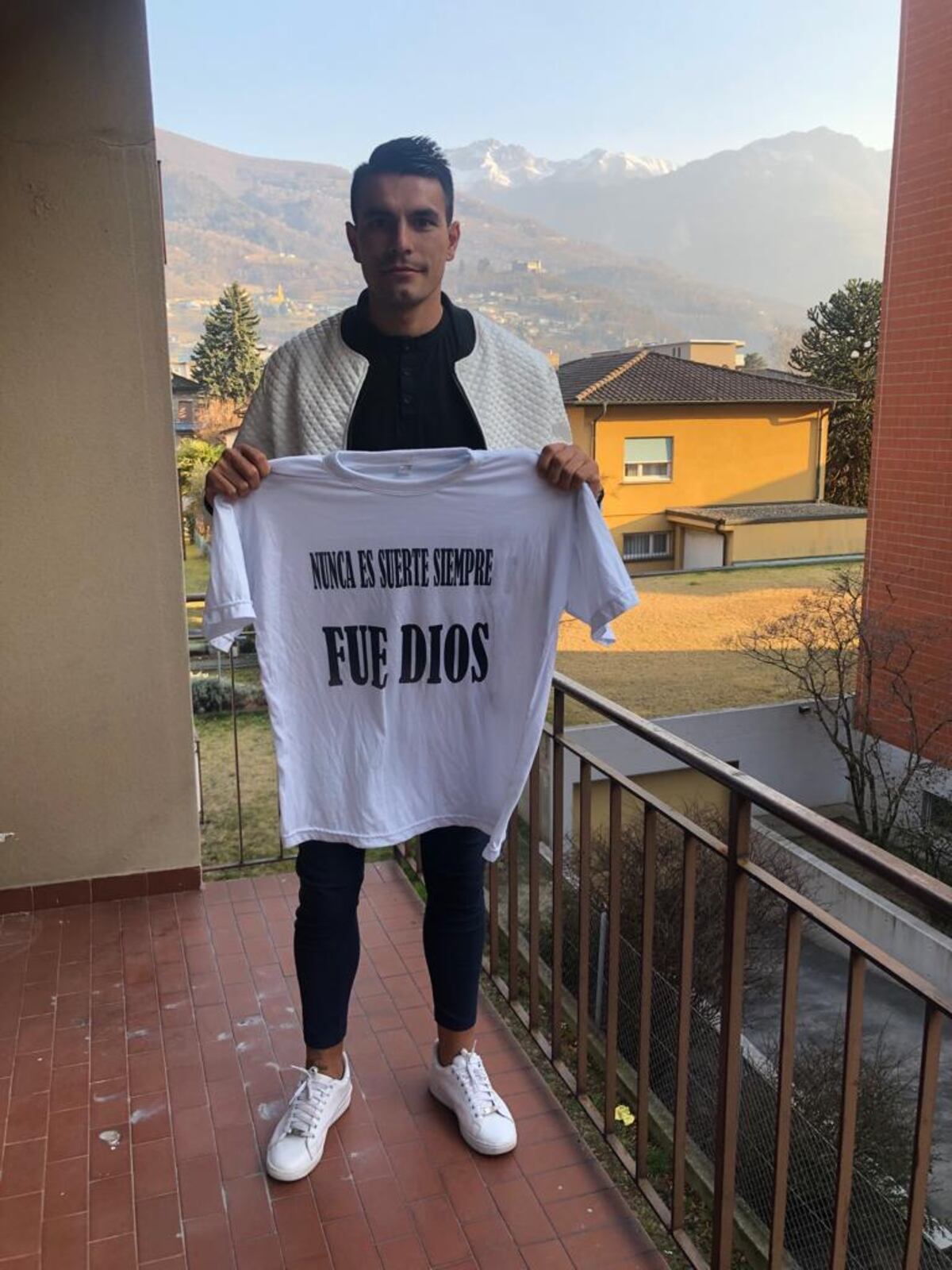 Lucas Perlog es muy creyente y es agradecido a Dios por esta oportunidad en el fútbol de Europa. (Gentileza Lucas Perlog).
