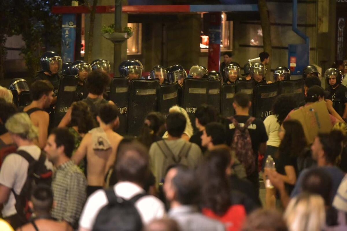 cacerolazo en patio olmos
