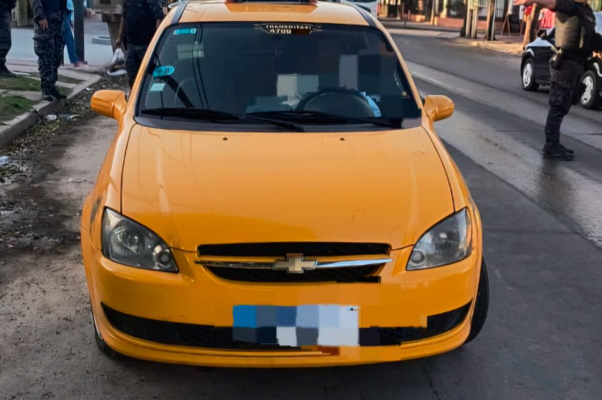 El taxi. (Policía)