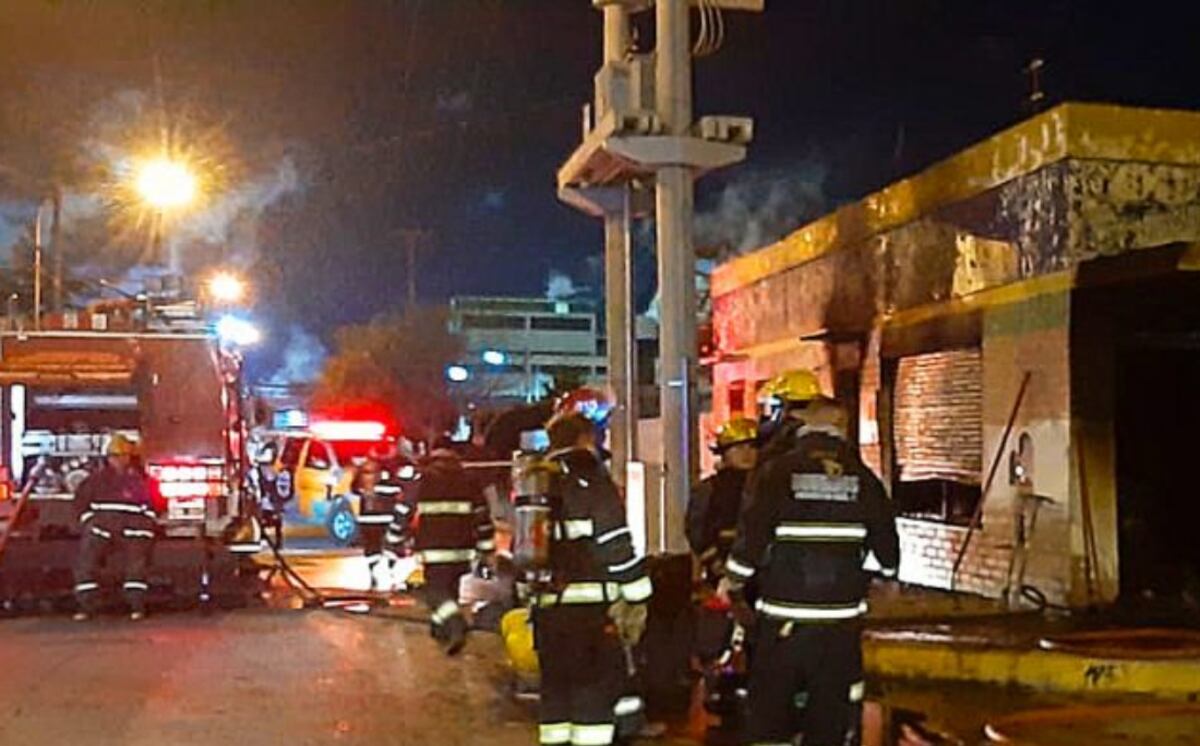 Incendio fatal en Arroyito. (Prensa Bomberos de Arroyito)