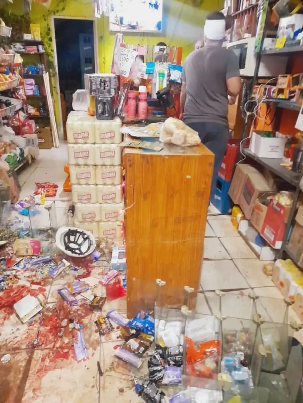 Mar del Plata. Dos delincuentes fueron detenidos a golpes luego de intentar robar un almacén. (Gentileza: Ahora Mar del Plata)