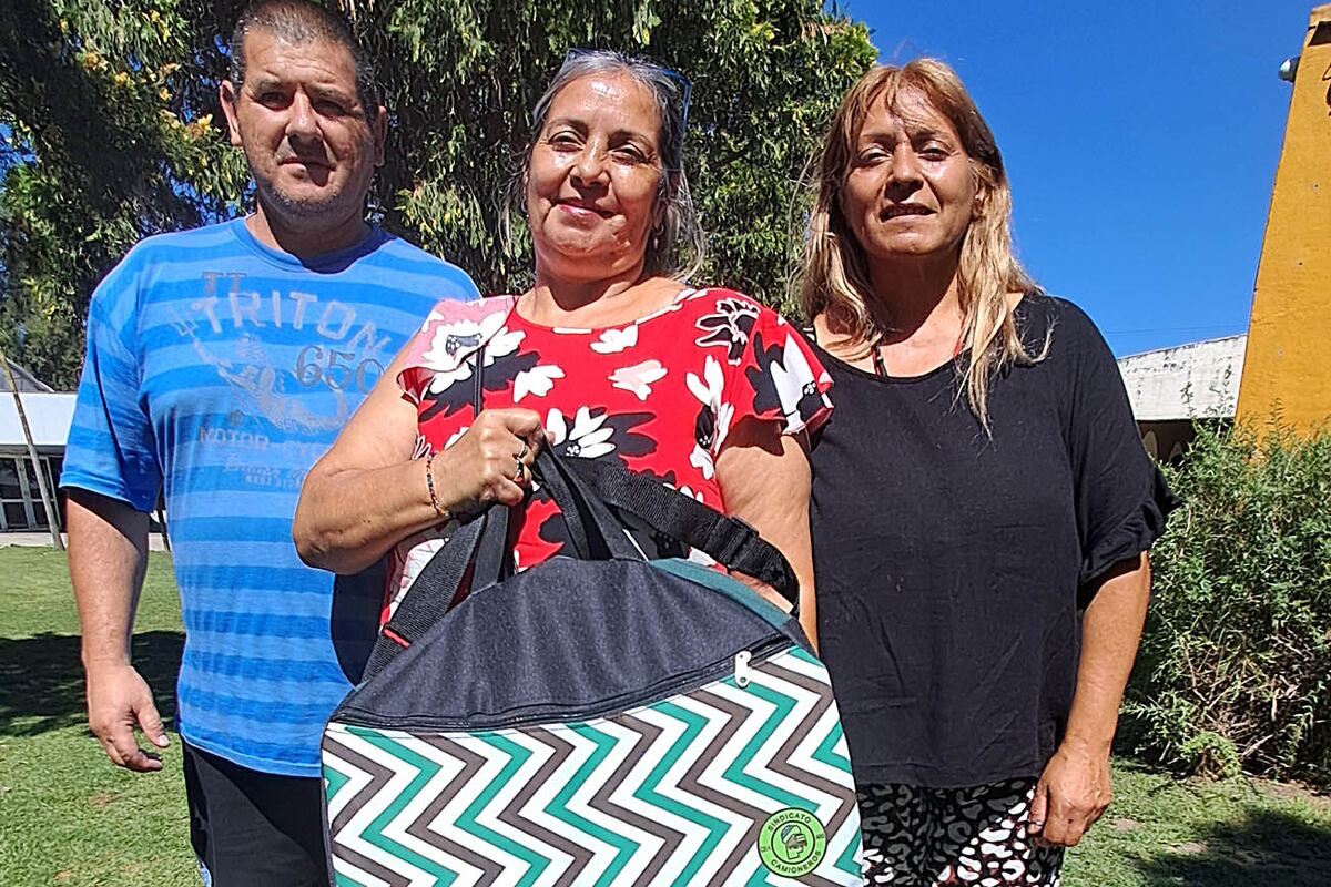 El “bolsón navideño” es un plus de agasajo para cada trabajador y cada trabajador/a  camionero.