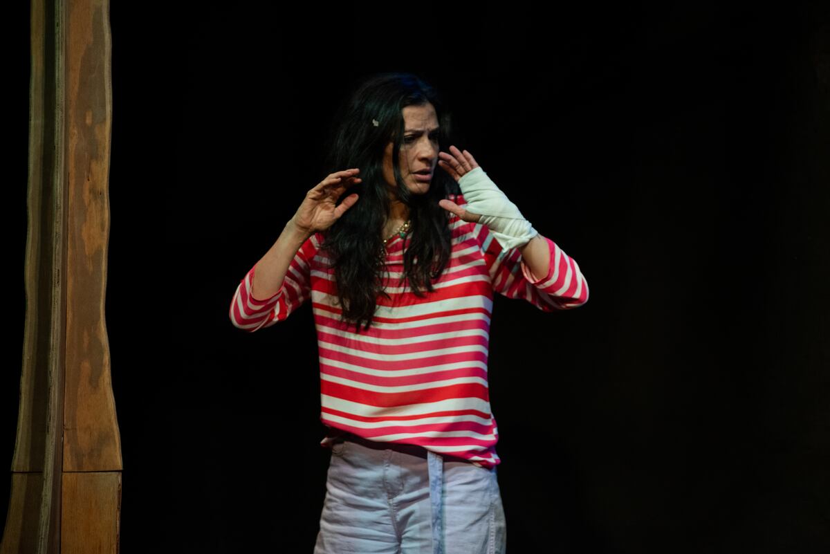 "El árbol más hermoso del mundo", obra teatral dramática con Ana María Orozco. (Moscú Teatro)