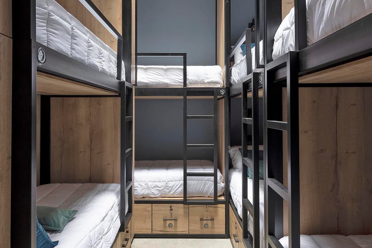 Hostel Faz, obra del arquitecto Javier López Revol.