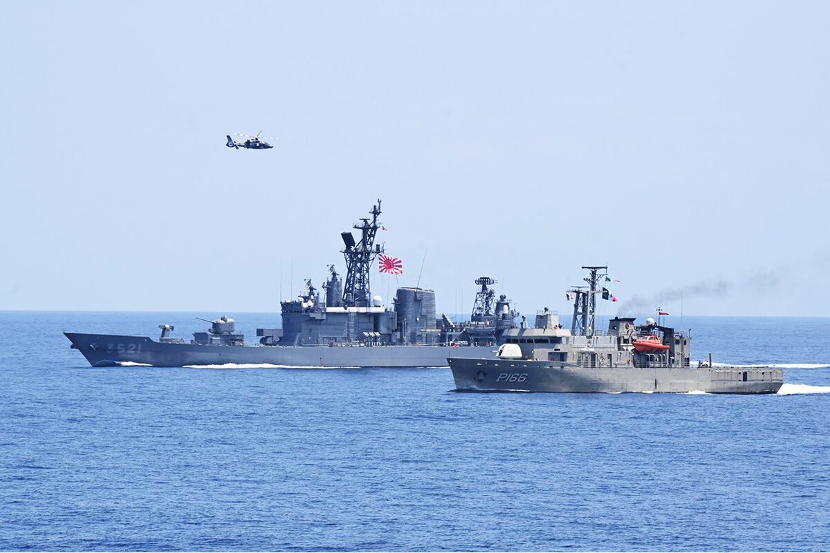 Buques Kashima y Shimakaze de la Marina de Japón que arribarán a Buenos Aires. (Embajada de Japón)