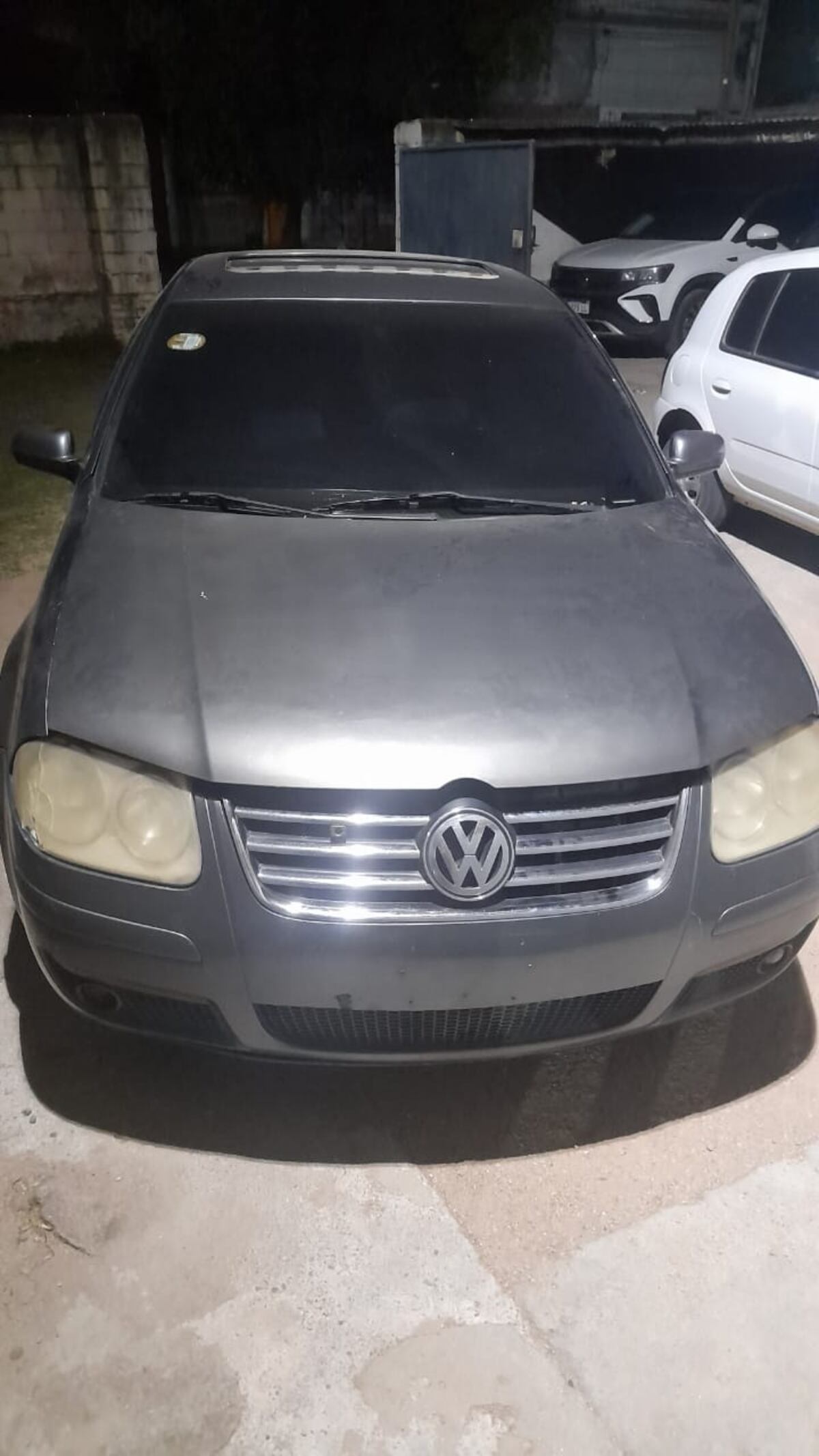 Un auto secuestrado en el los operativos (Policía)